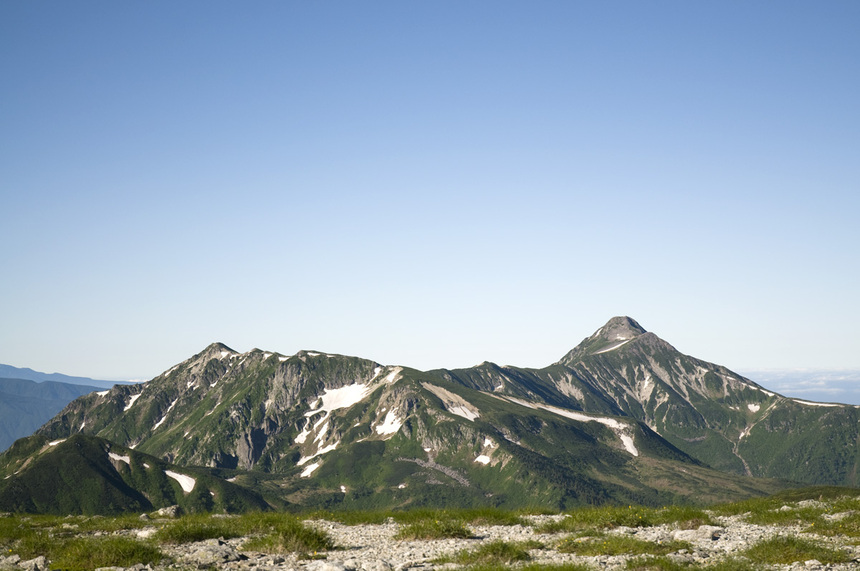 写真・カメラエントリー：双六岳から見る「笠ヶ岳」